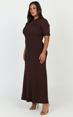 Lanie Midi Dress - Knitted Crew Neck Short Sleeve Dress in Chocolate