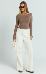 Tisdale Top - Boat Neck Long Sleeve Top in Mushroom
