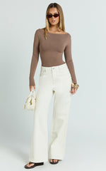 Tisdale Top - Boat Neck Long Sleeve Top in Mushroom