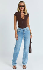 Duncan Top - Cap Sleeve Slit Neck Zip Front Top in Chocolate
