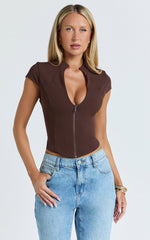 Duncan Top - Cap Sleeve Slit Neck Zip Front Top in Chocolate