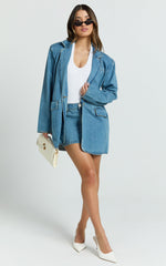 Fabia Jacket - Denim Oversized Blazer in Light Blue Wash