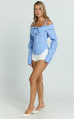 Jona Top - Off The Shoulder Shirt in Blue