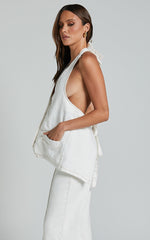 Lioness - Hills Halter in PORCELAIN