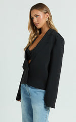 Remy Blazer - Oversized Boxy Short Blazer in Black